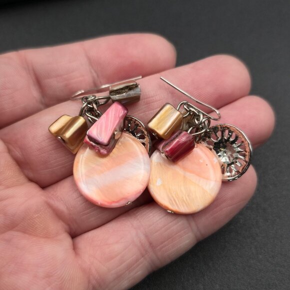 Silver Plated Peach Shells Cluster Handmade Dangle Earrings A6336 - Picture 3 of 5